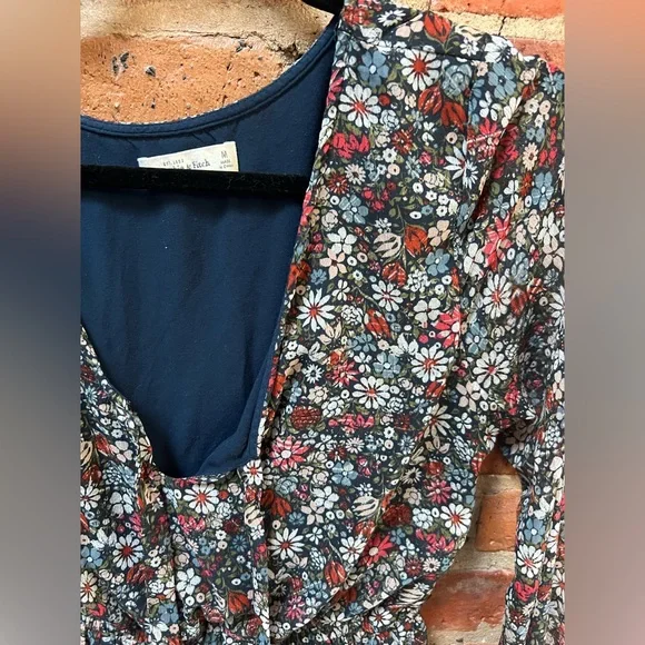 Abercrombie & Fitch Floral Long Sleeve Dress - Picture 2 of 3